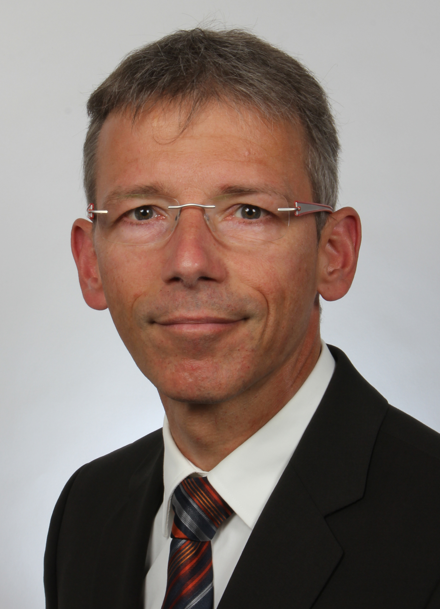 Jürgen Hobert
Oberamtsanwalt